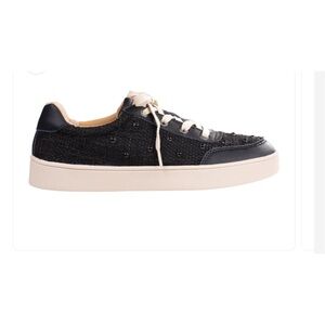 Revitalign Belmont Pearl Sneaker
Size 8